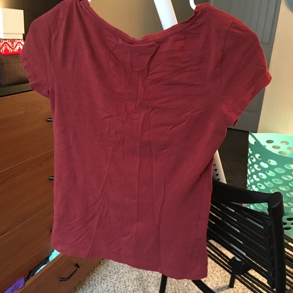 H&M Basic T-Shirt - Picture 2 of 3